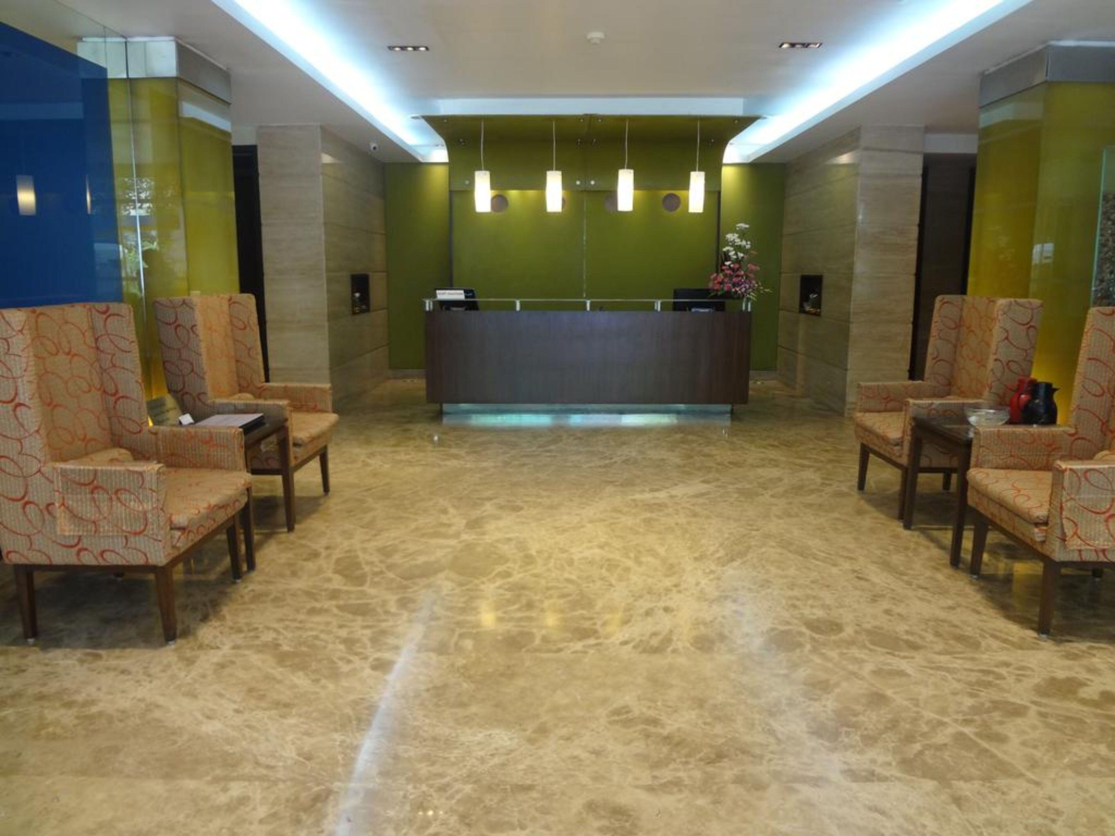 Ascot Hotel — الصور 2